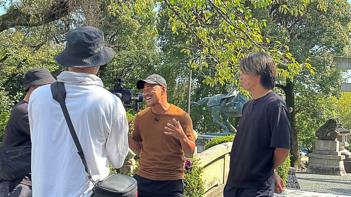 VIVA S-PULSE(ビバエスパルス)第7話 エスパルスのファミリータウン・富士宮市 左吉田豊選手 右蓮川壮大選手 富士山本宮浅間大社 散策