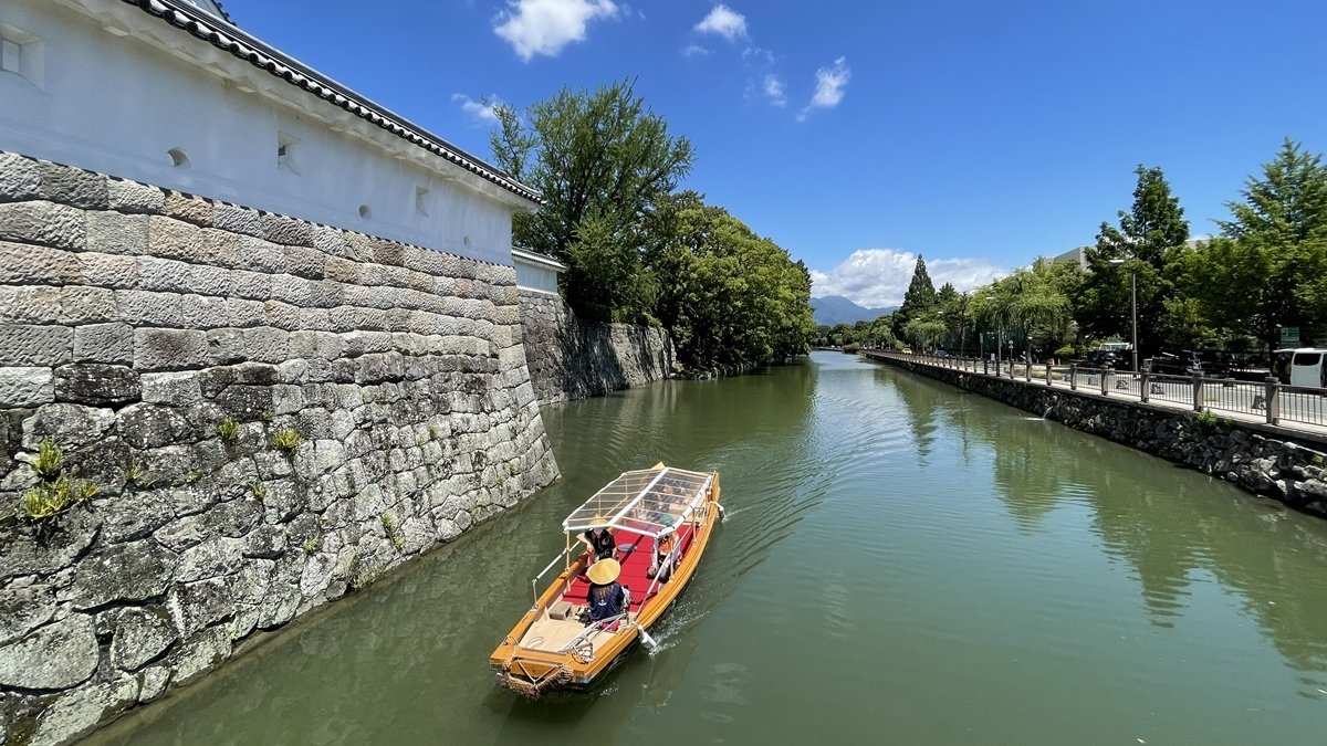 【駿府城公園の遊覧船 葵舟】 葵舟便り8月号（2025年度） 徳川家康ゆかりの地、夏の駿府城公園で幻想的なひとときを